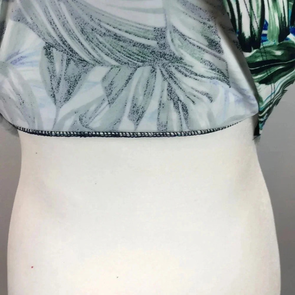 NWT A.N.A Multi Palm Leaf Swimsuit Top Size M - Picture 5 of 7